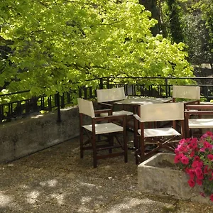 https://hostellerie-de-labbaye-de-frigolet.fr-provencehotel.com